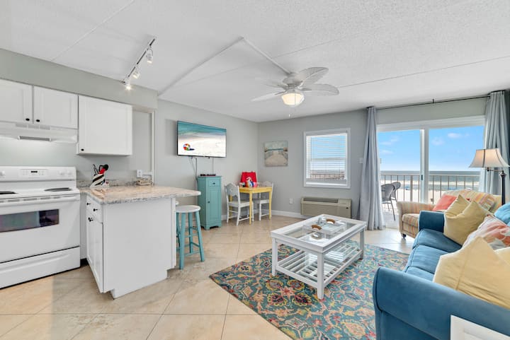 Emerald Skye 13 - Cozy, Cute Beachy Decor - Orange Beach, AL