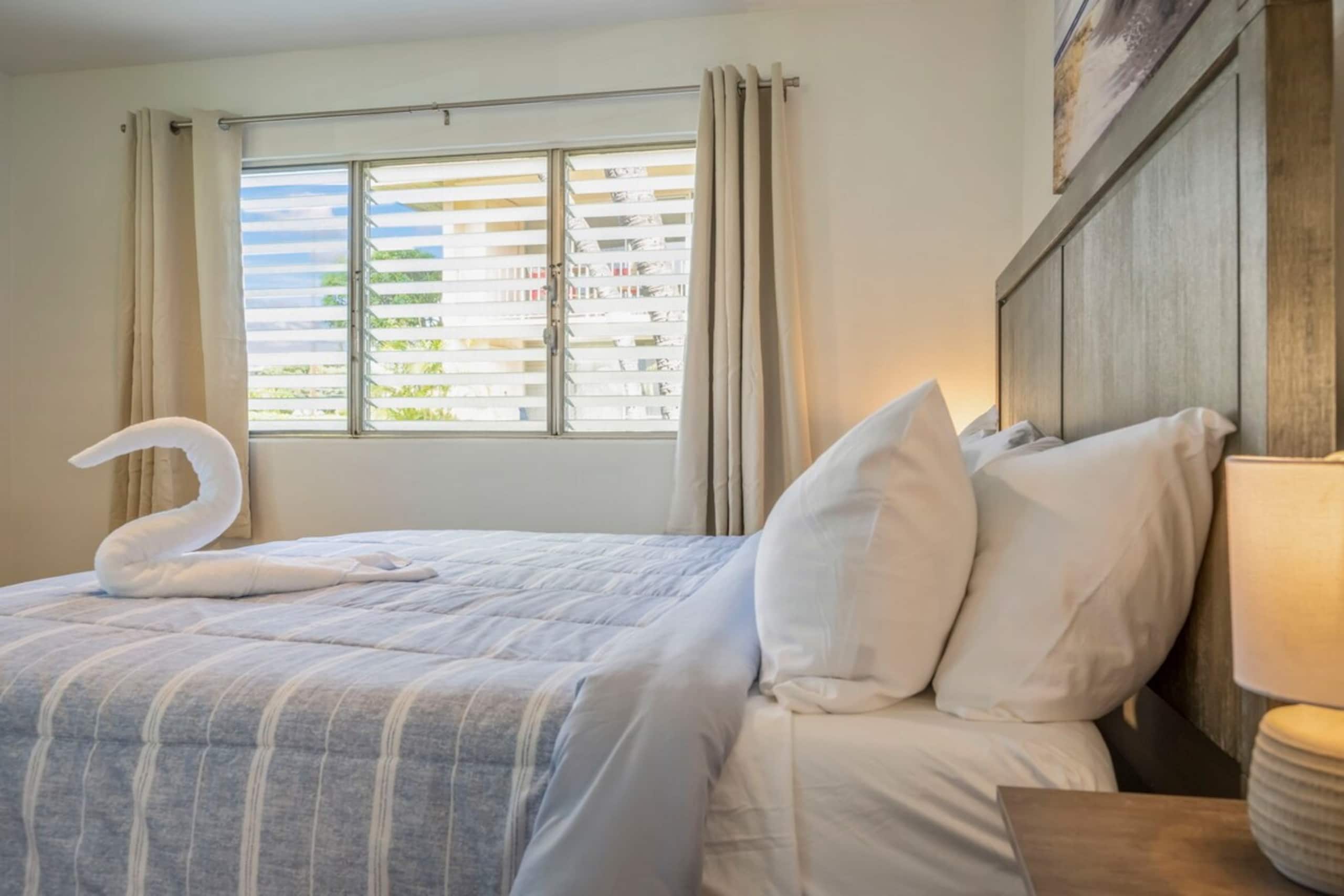 Condo in Kihei · ★4.94 · 1 bedroom · 2 beds · 1 bath - Image 14