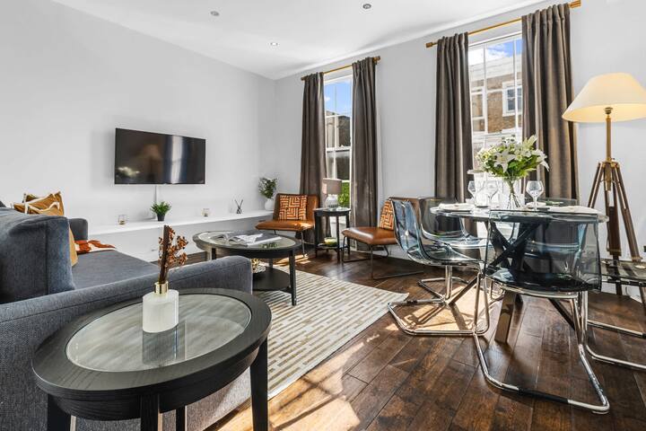 Superb duplex in prime area of London gallery image 2