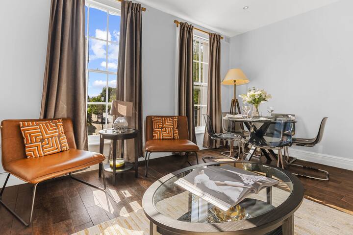 Superb duplex in prime area of London gallery image 3