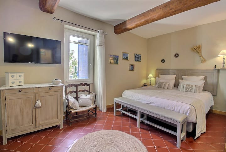 Le Mas Cothy En Provence - Chambres D'hôtes - Roquemaure