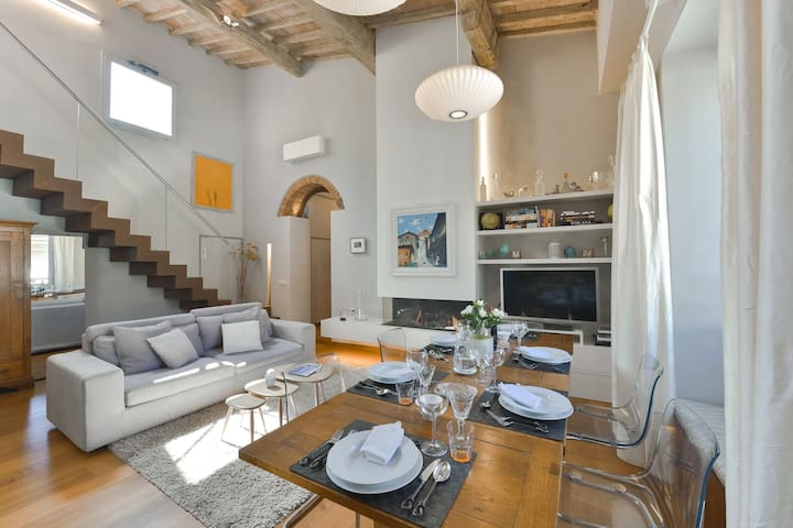 Mirage, modern 5 br flat with 360° view over flore