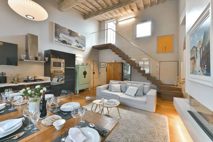 Mirage, modern 5 br flat with 360° view over flore gallery image 2