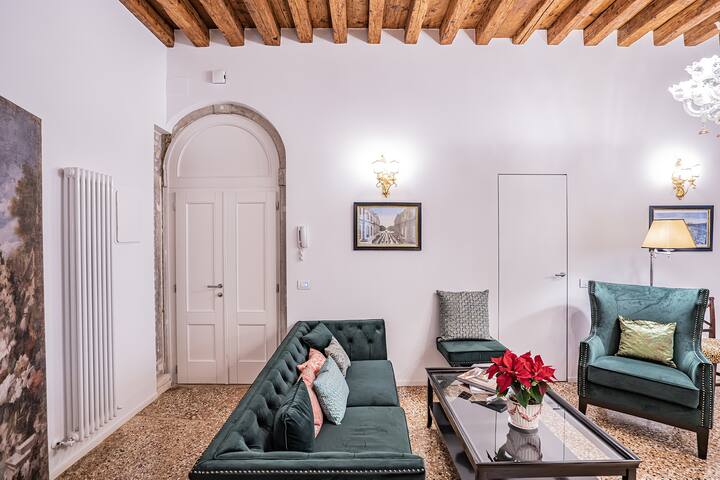 Ca San Beneto, a fabulously central area gallery image 3