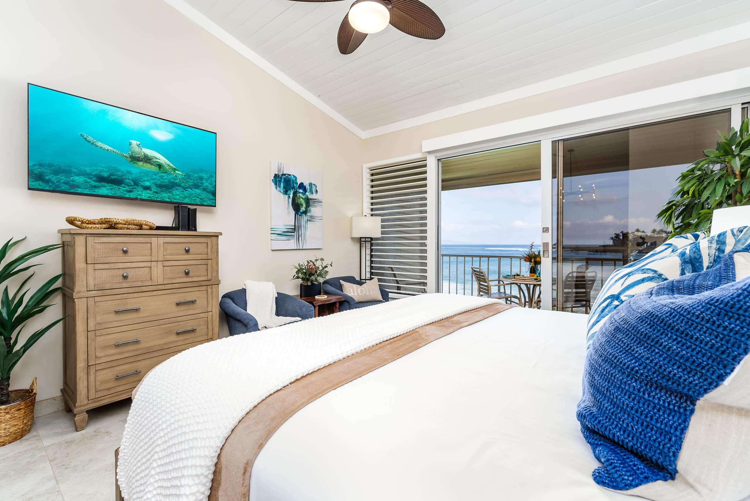 Luxury Oceanfront Studio at Napili Shores A203 Vie - Image 5