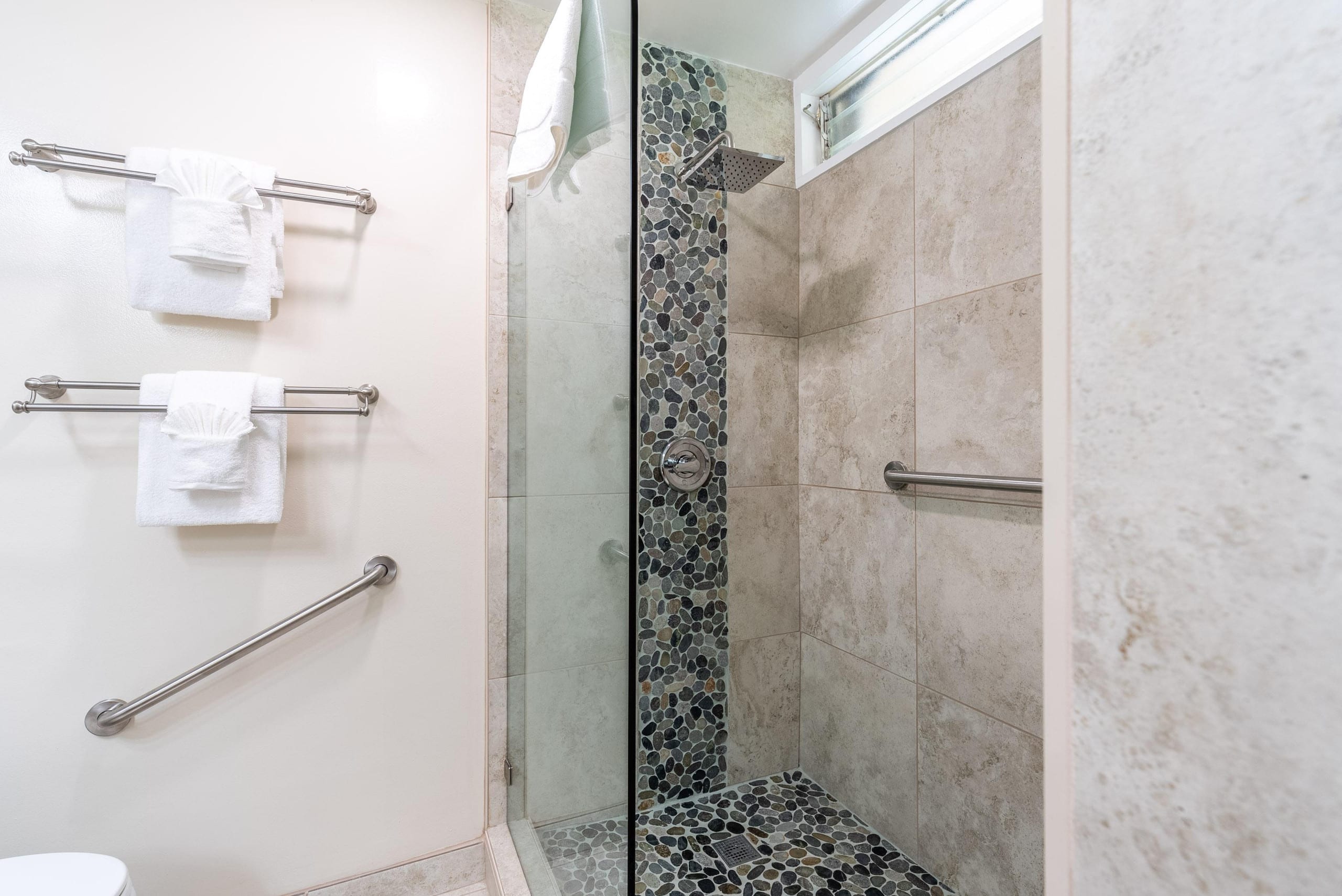 Luxury Oceanfront Studio at Napili Shores A203 Vie - Image 18
