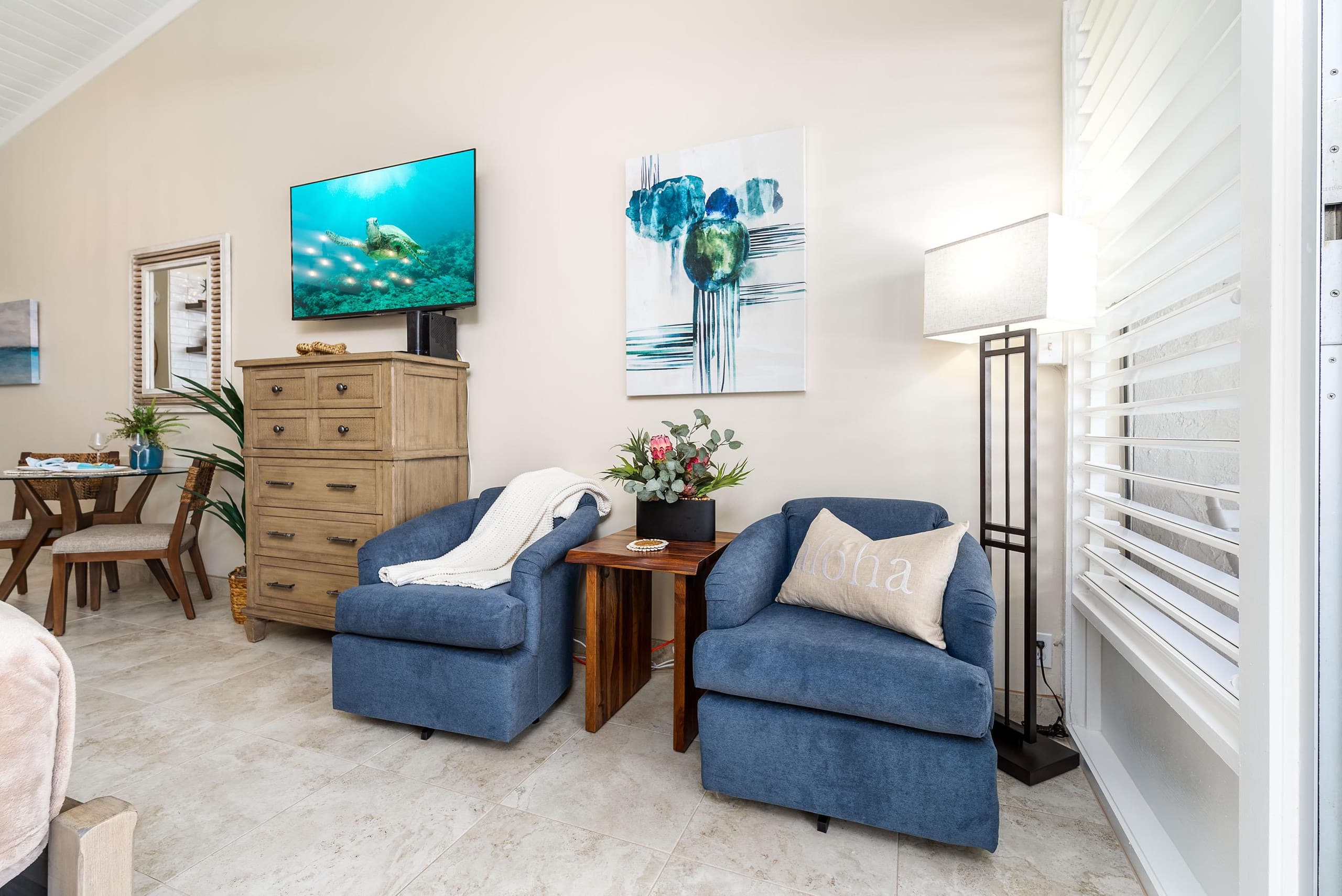 Luxury Oceanfront Studio at Napili Shores A203 Vie - Image 9