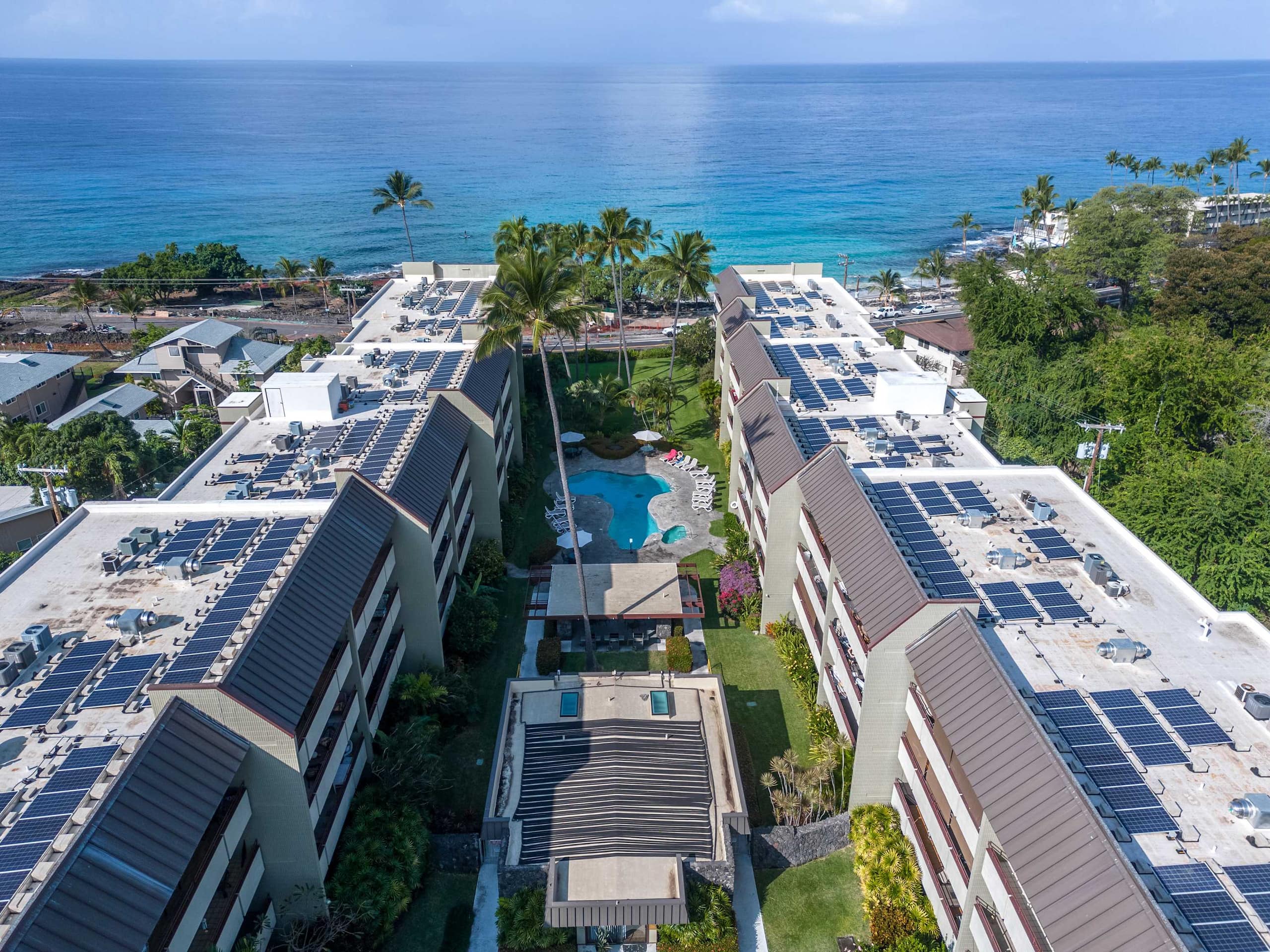 Condo in Kailua-Kona · ★4.69 · 2 bedrooms · 4 beds · 2 private baths - Image 20
