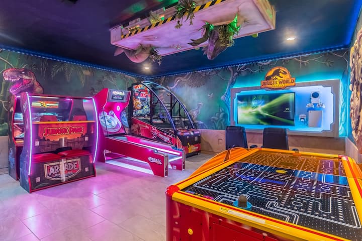 Themed 8BR ChampionsGate-Pool, Theater, 2 Game Rms - Houses for