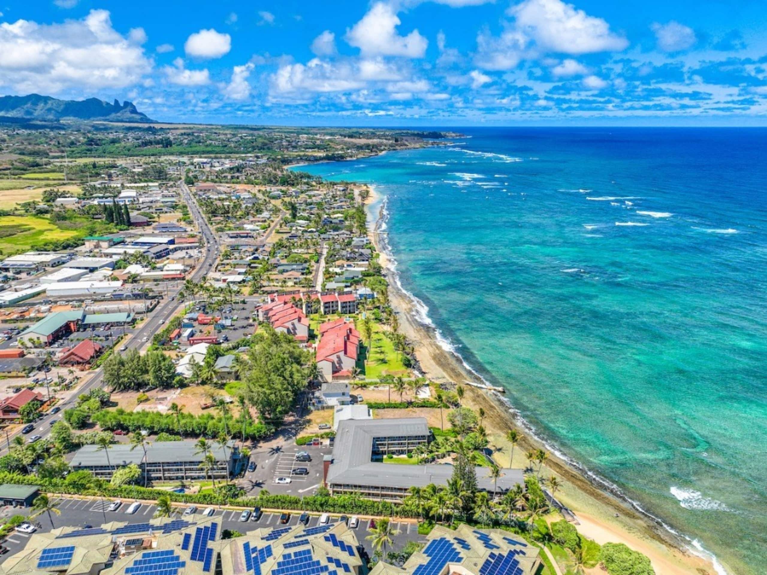 Condo in Kapaa · ★4.71 · 2 bedrooms · 2 beds · 1 shared bath - Image 4