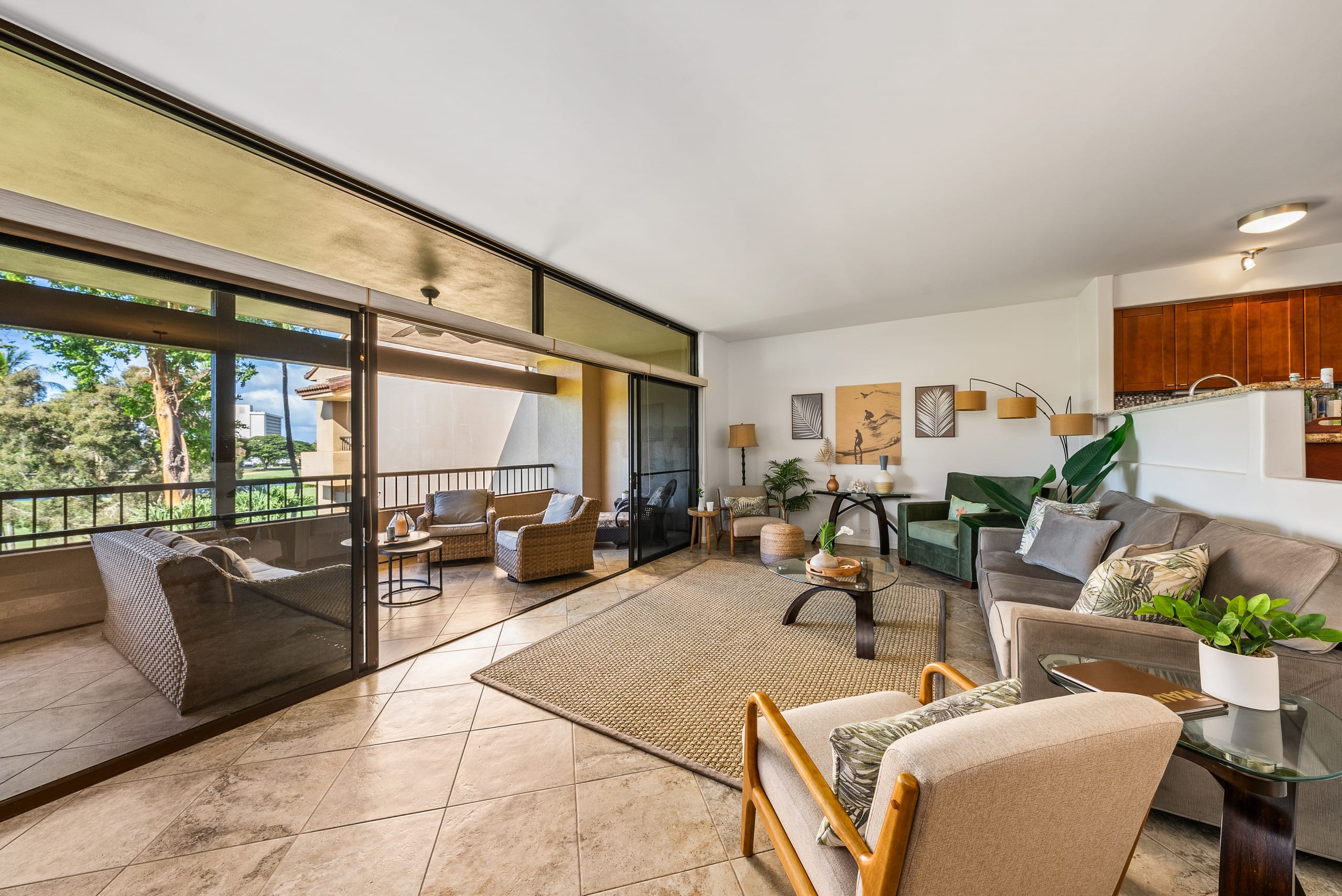 Condo in Lahaina · ★4.88 · 2 bedrooms · 3 beds · 2 baths - Image 5
