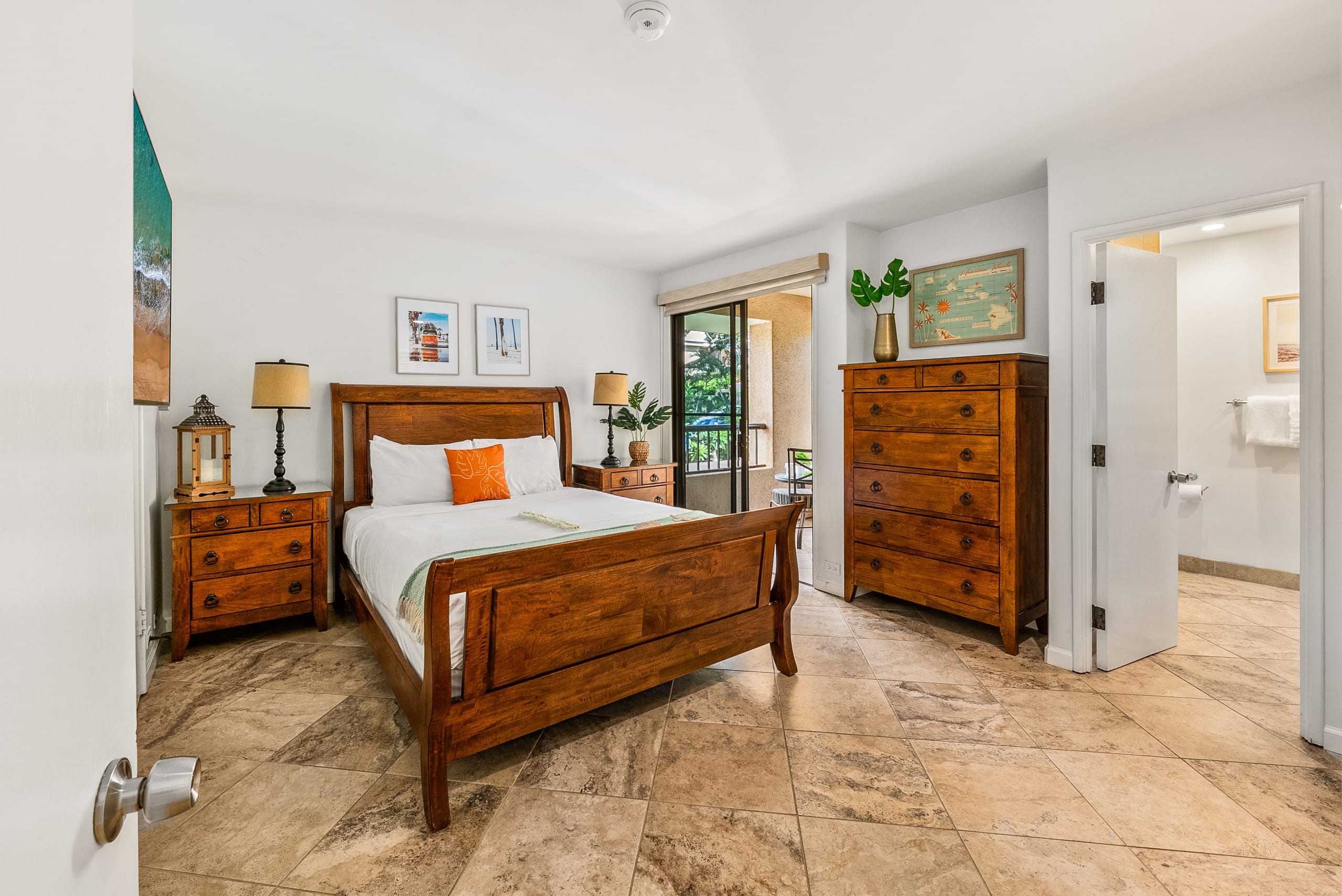 Condo in Lahaina · ★4.88 · 2 bedrooms · 3 beds · 2 baths - Image 18