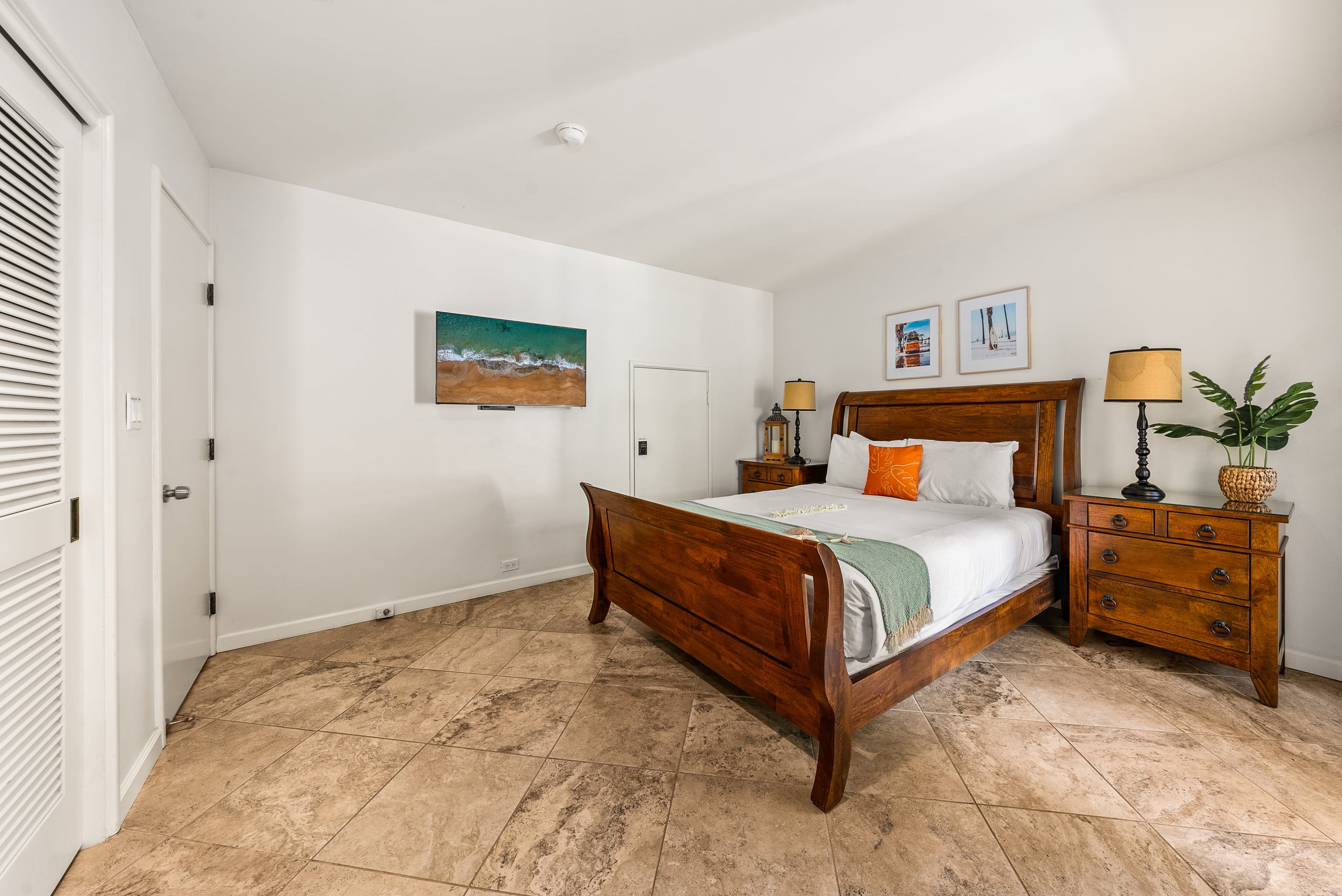 Condo in Lahaina · ★4.88 · 2 bedrooms · 3 beds · 2 baths - Image 23
