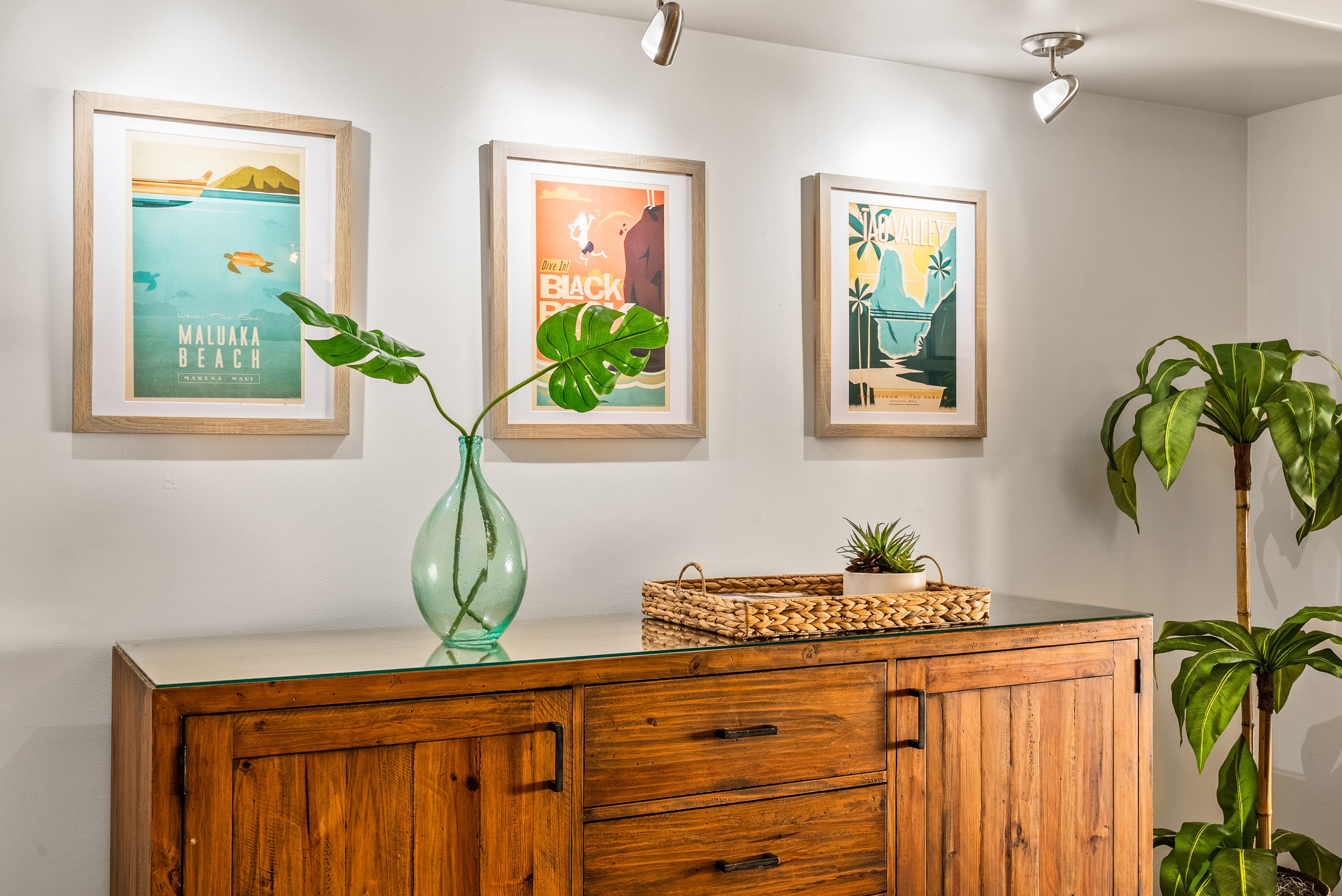 Condo in Lahaina · ★4.88 · 2 bedrooms · 3 beds · 2 baths - Image 9