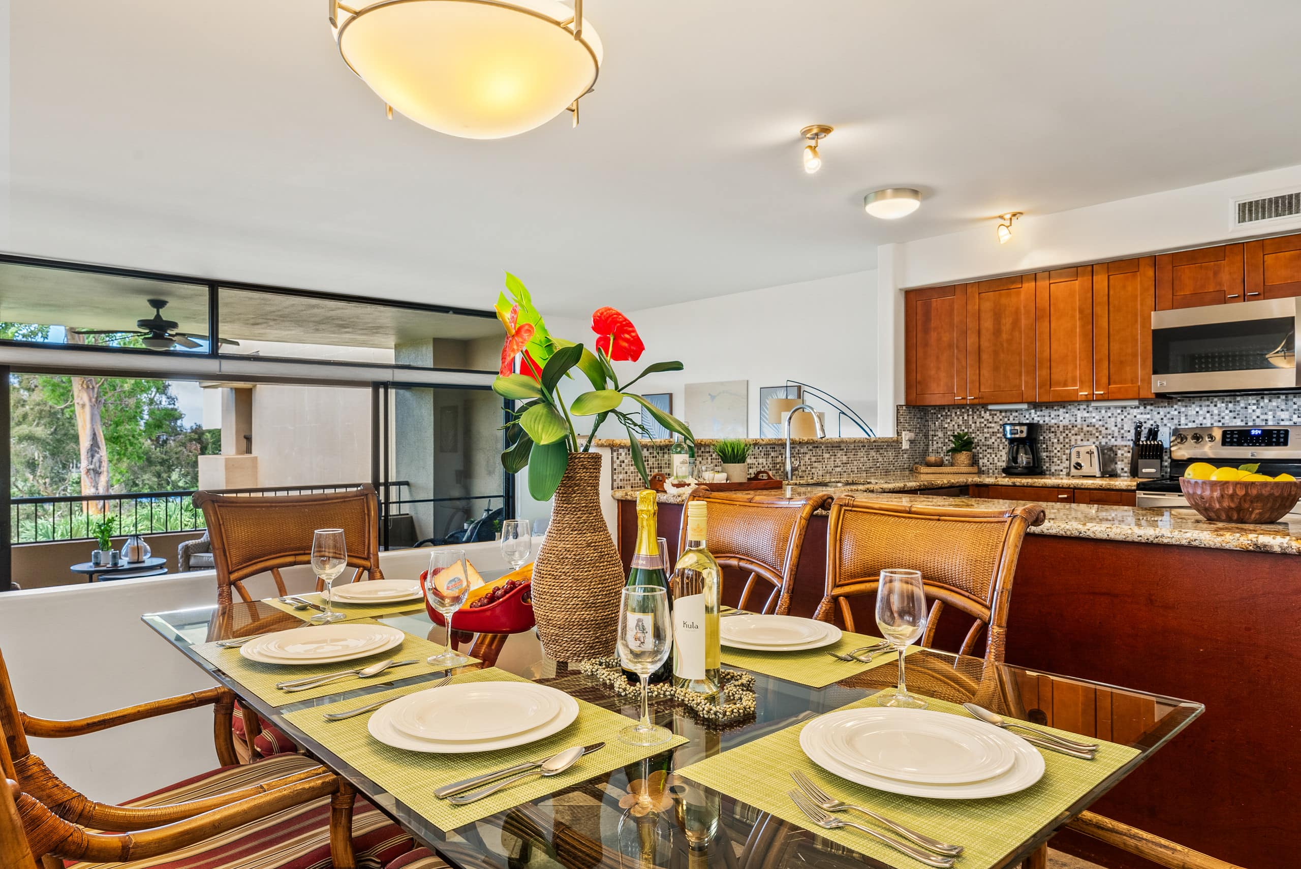 Condo in Lahaina · ★4.88 · 2 bedrooms · 3 beds · 2 baths - Image 15