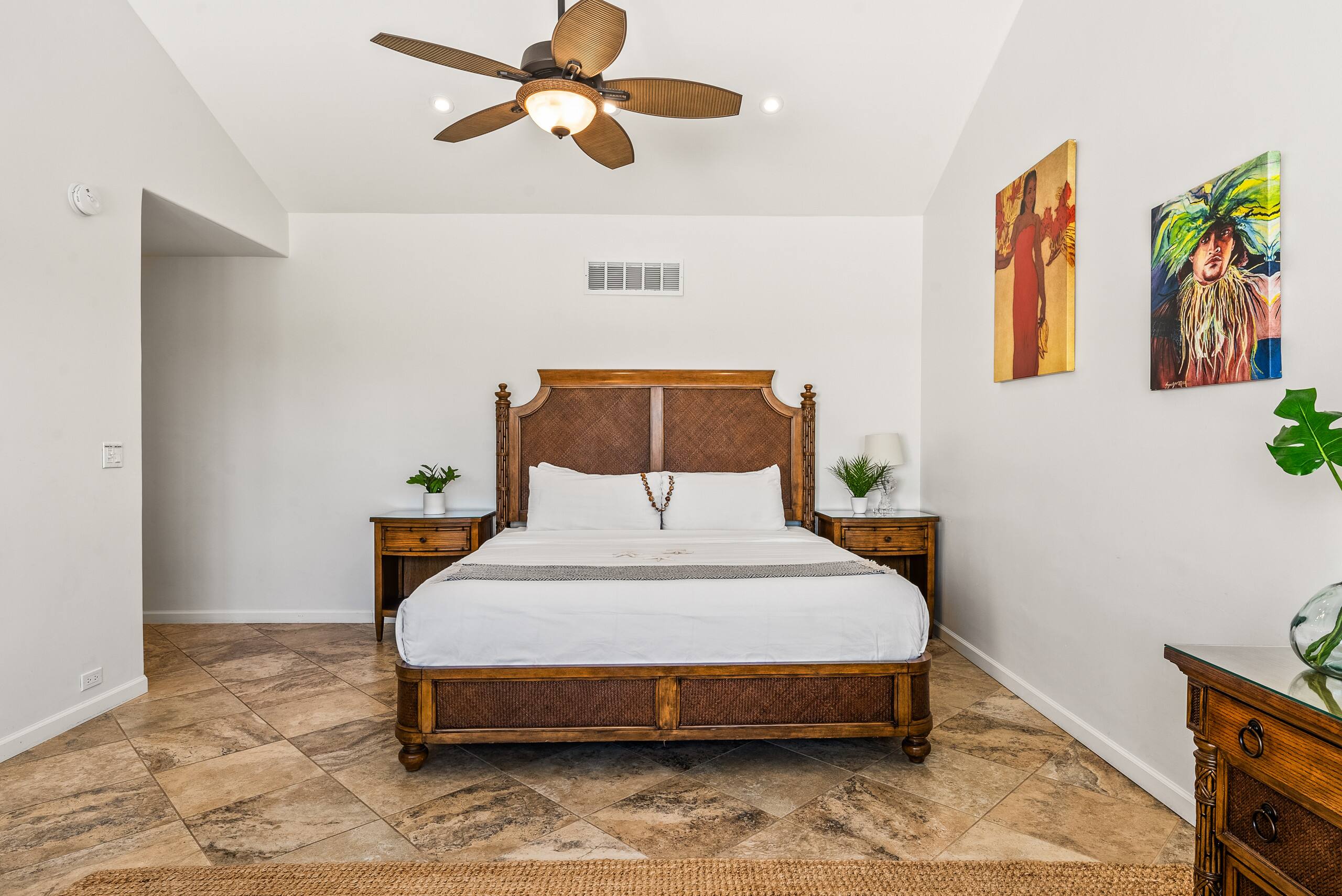 Condo in Lahaina · ★4.88 · 2 bedrooms · 3 beds · 2 baths - Image 19