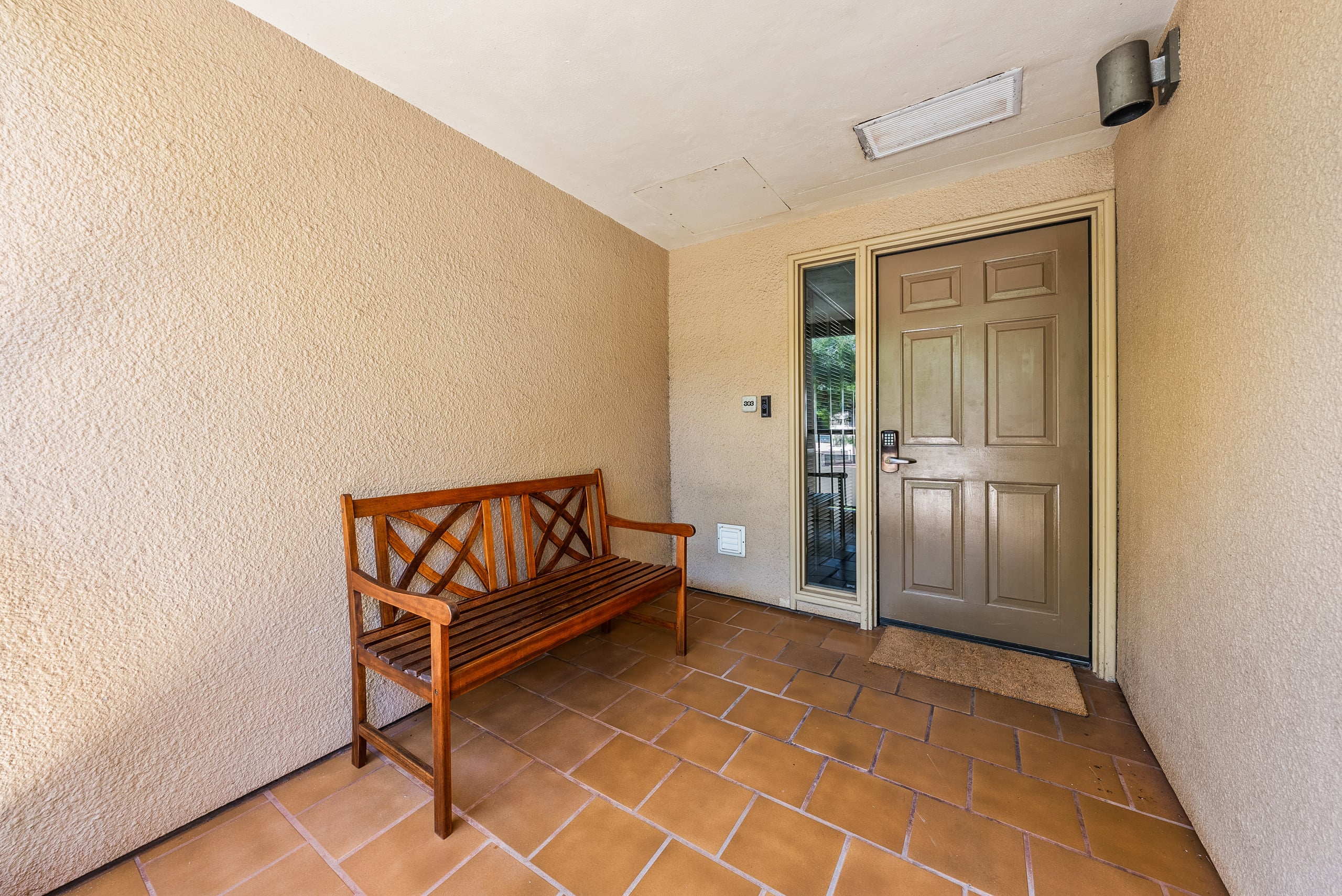 Condo in Lahaina · ★4.88 · 2 bedrooms · 3 beds · 2 baths - Image 49