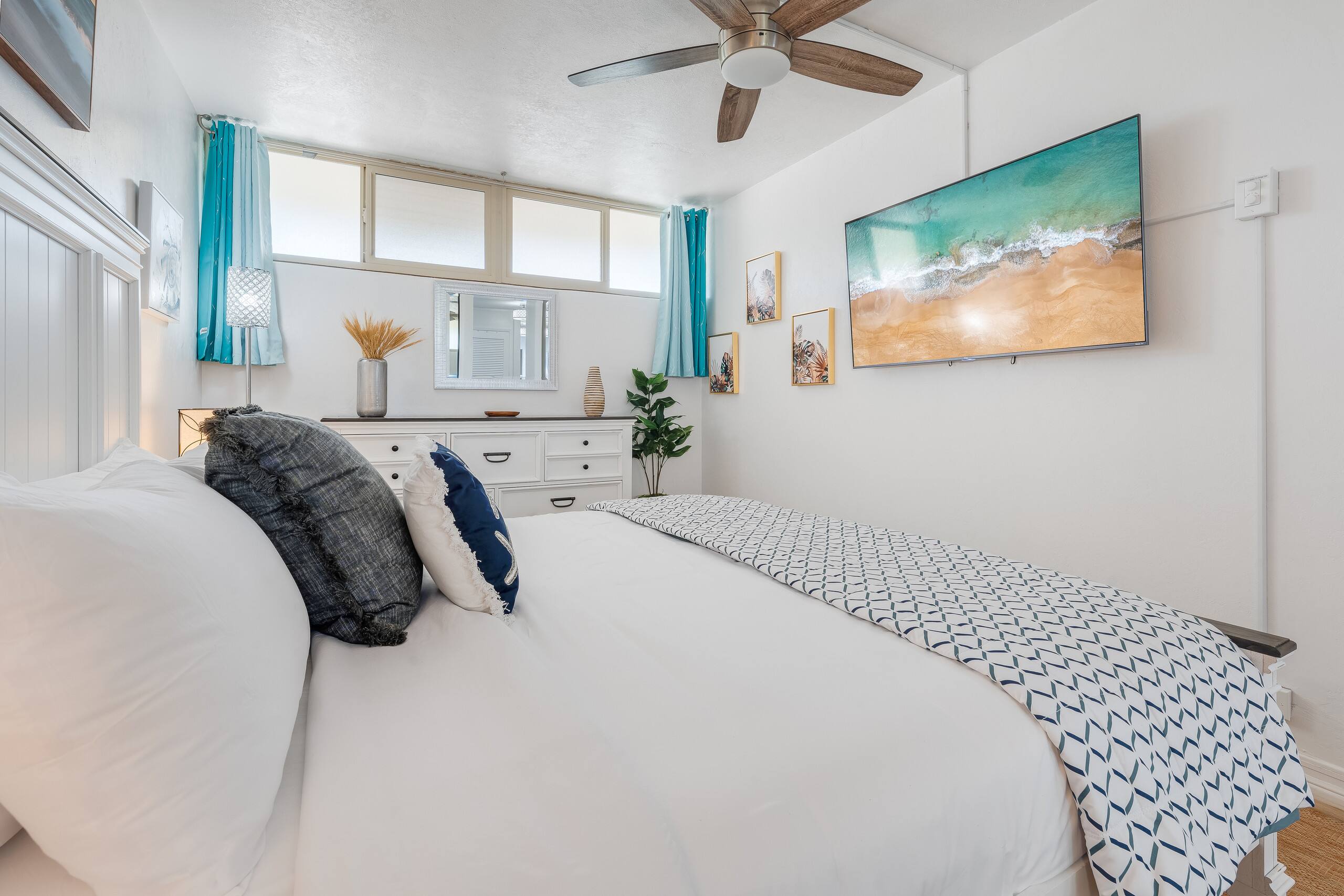 Condo in Lahaina · ★4.46 · 1 bedroom · 2 beds · 1 bath - Image 16