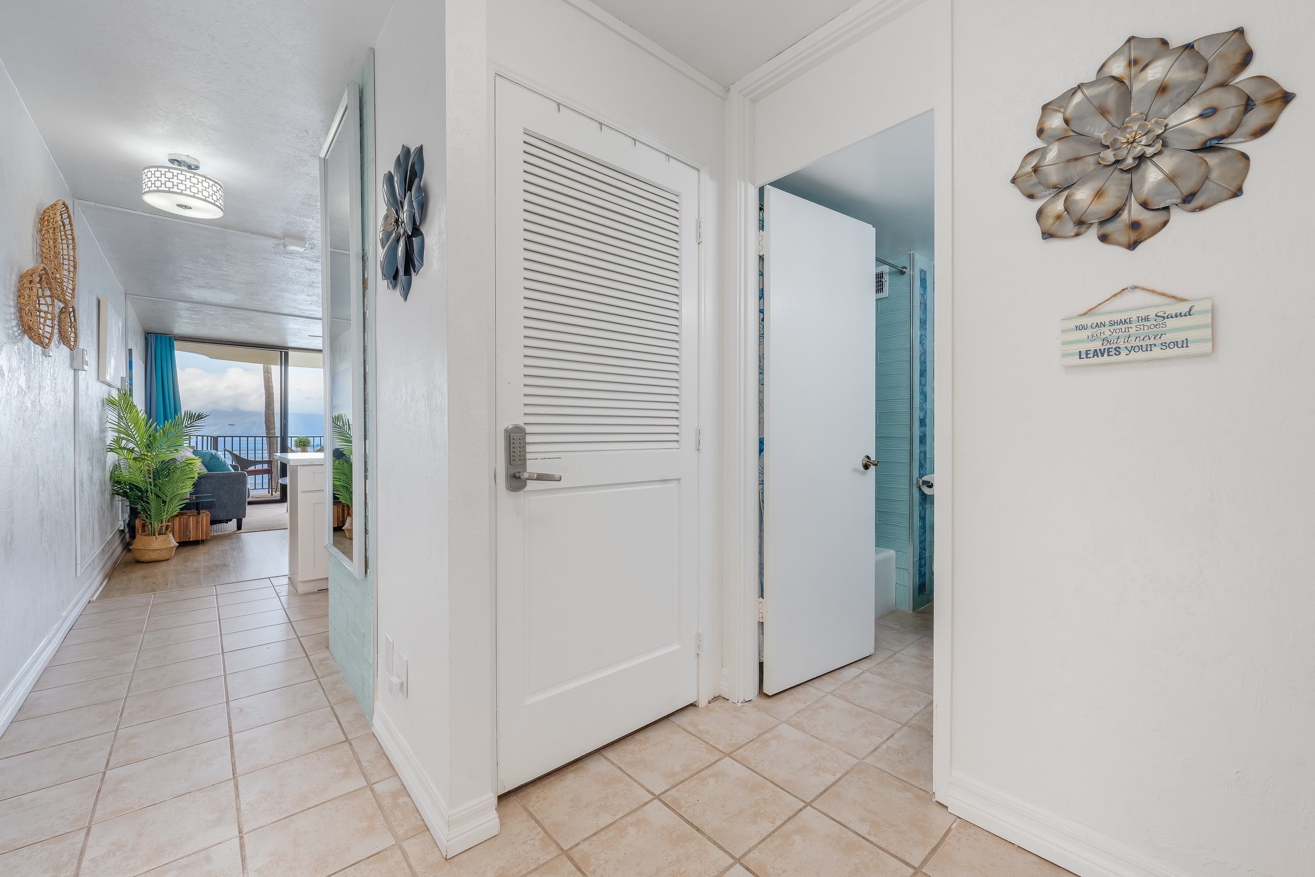 Condo in Lahaina · ★4.46 · 1 bedroom · 2 beds · 1 bath - Image 18