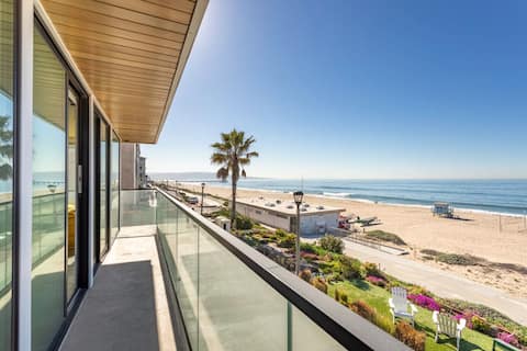Manhattan Beach 4BR Oceanfront on The Strand