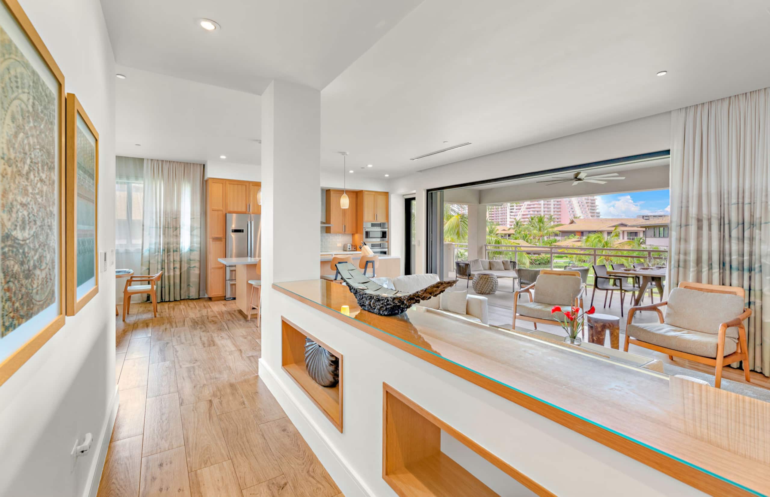 Condo in Lahaina · ★4.89 · 3 bedrooms · 4 beds · 3 baths - Image 14