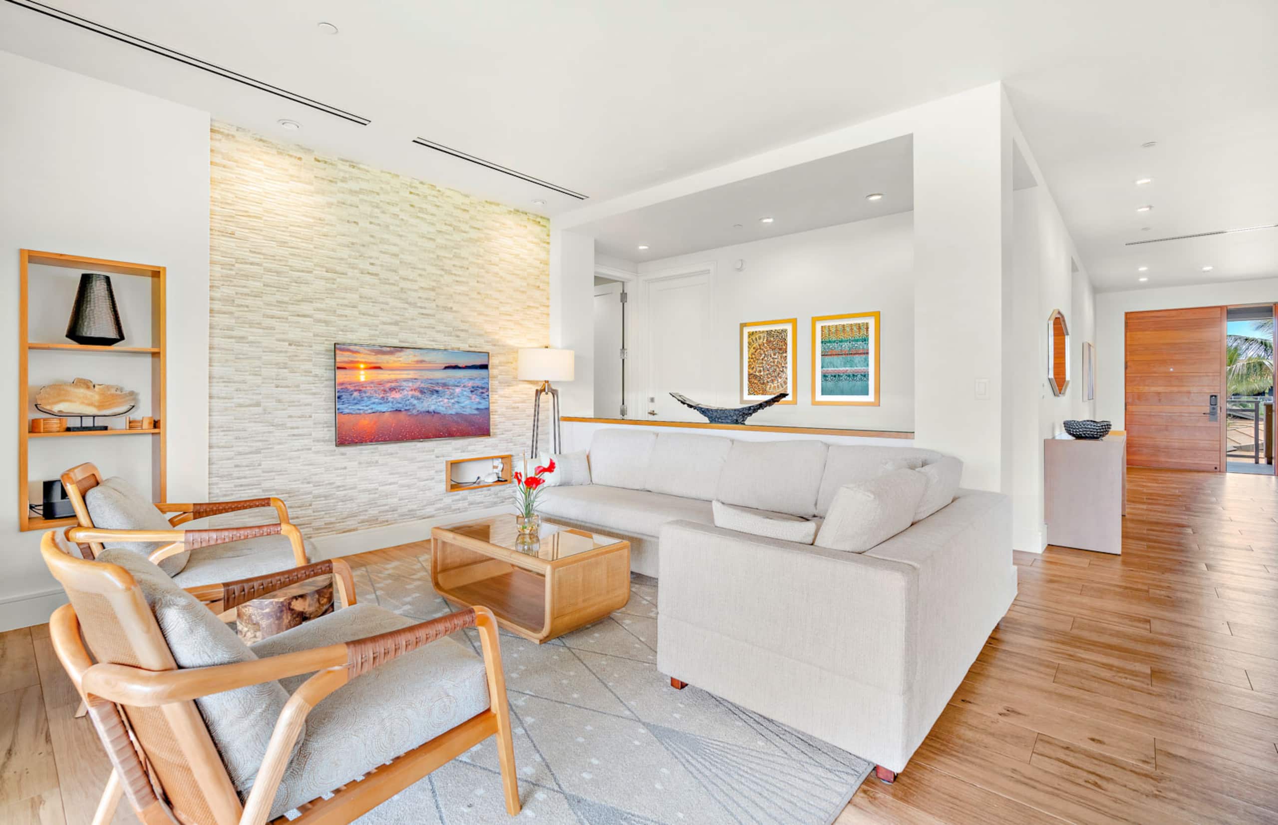Condo in Lahaina · ★4.89 · 3 bedrooms · 4 beds · 3 baths - Image 3