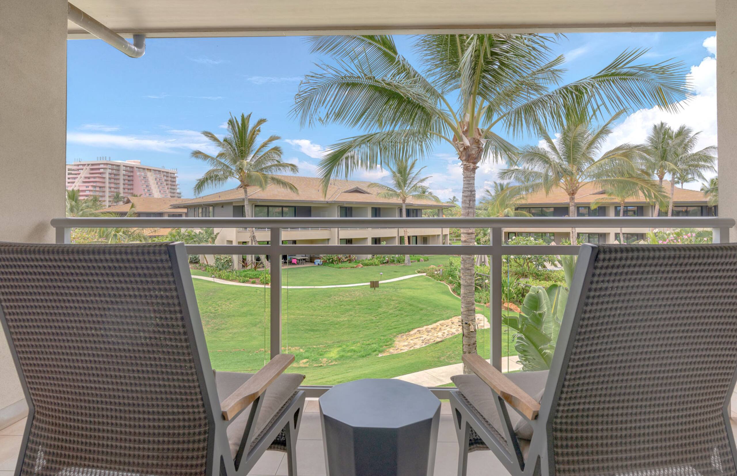 Condo in Lahaina · ★4.89 · 3 bedrooms · 4 beds · 3 baths - Image 21
