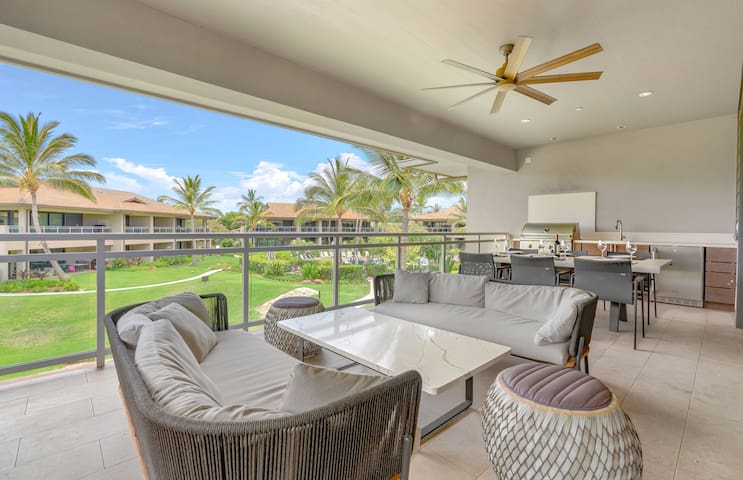 Maui Resort Rentals: Luana Garden Villas 8C