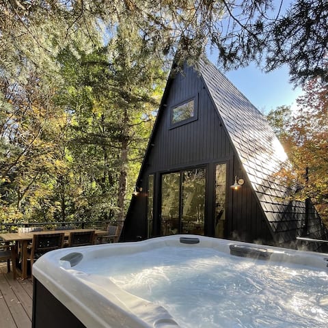 Sundance A-Frame 5 Min Walk to Resort & XL Hot Tub