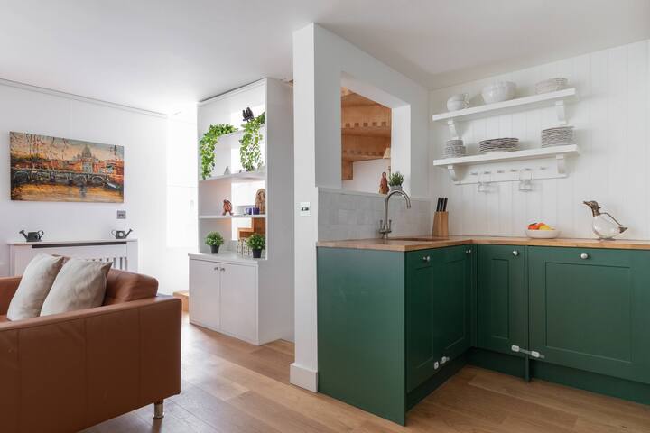 Alba Place III by onefinestay gallery image 5