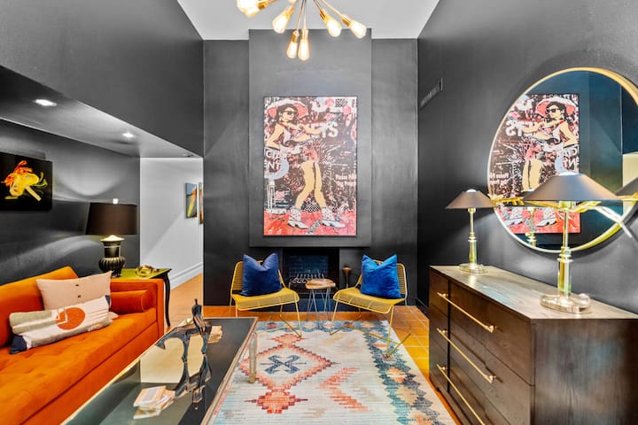 The Graeber | Historic Mansion + Indoor Pool gallery image 2