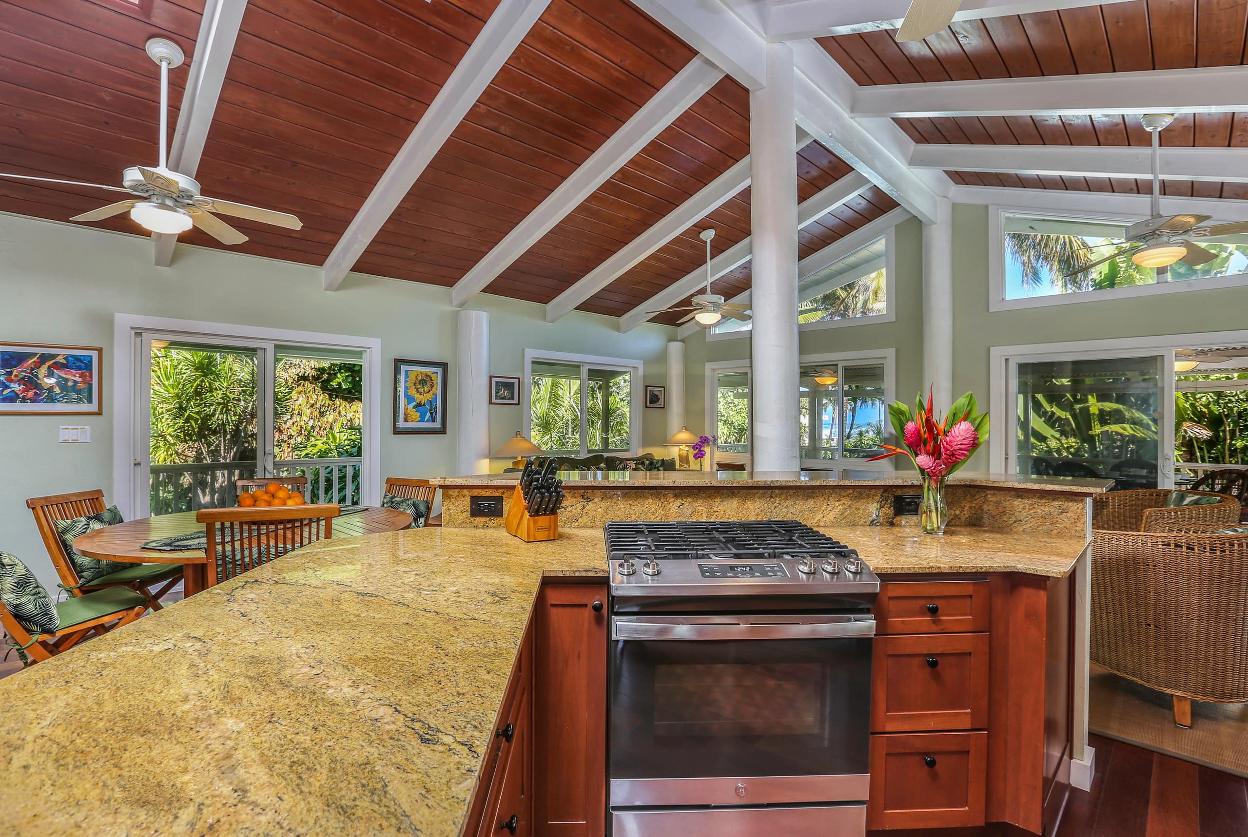Home in Hanalei · ★4.9 · 3 bedrooms · 4 beds · 3 baths - Photo 12