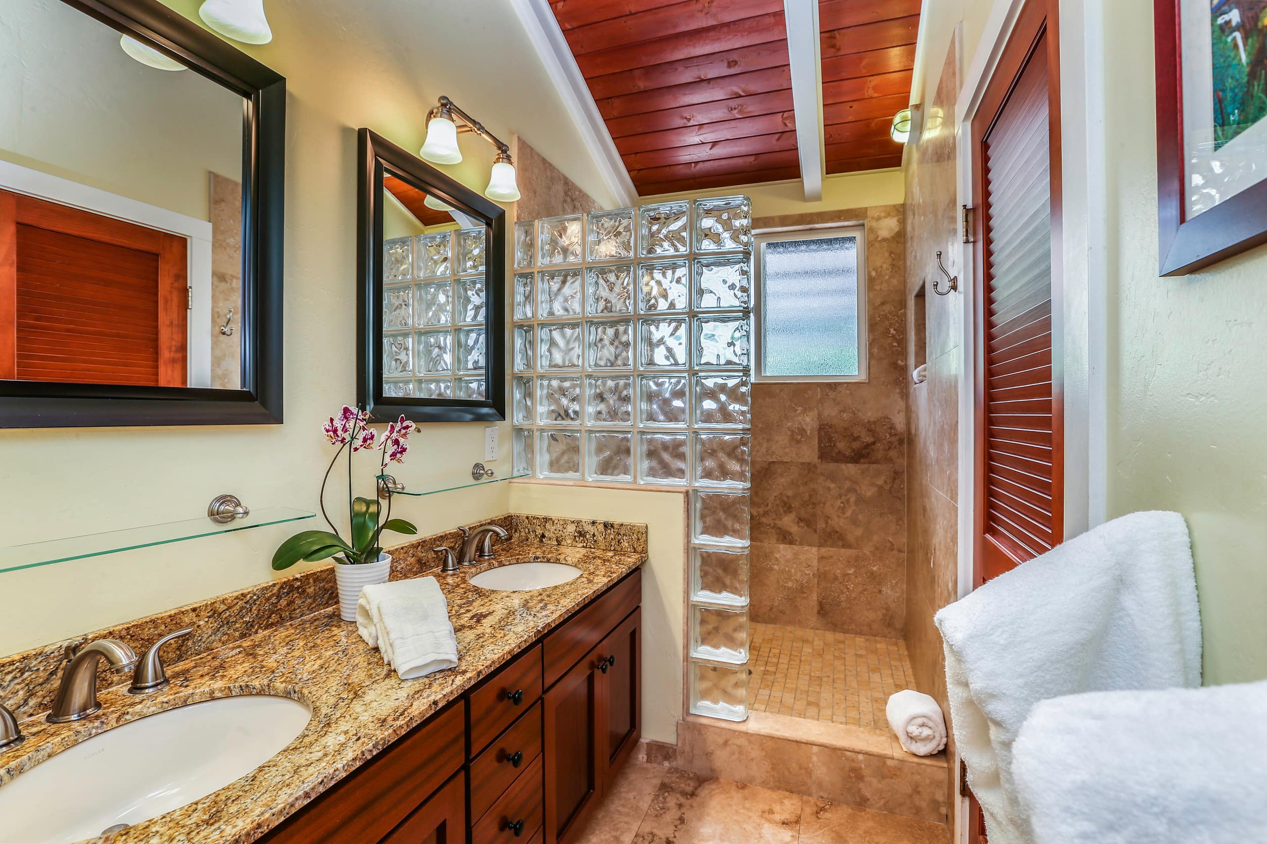 Home in Hanalei · ★4.9 · 3 bedrooms · 4 beds · 3 baths - Photo 16
