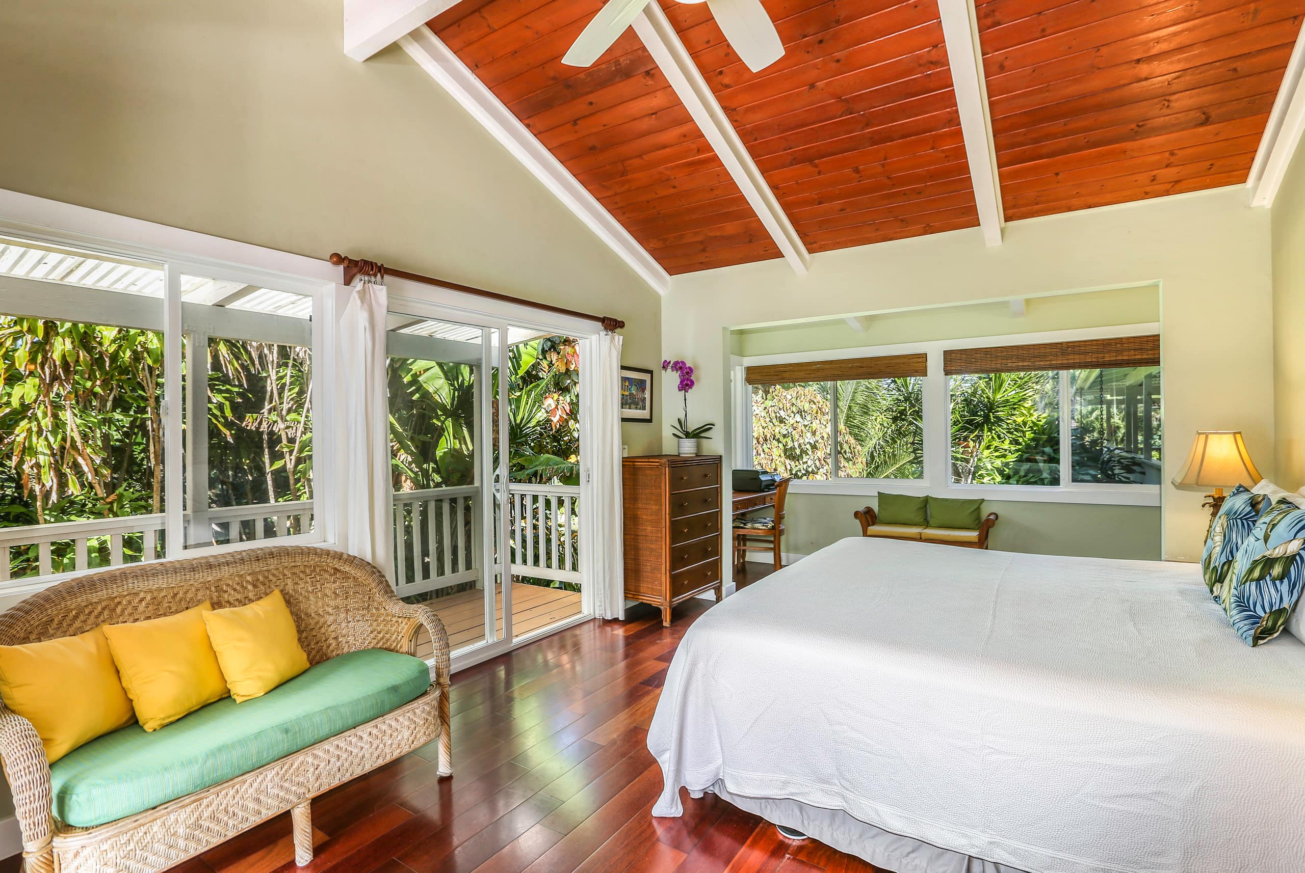 Home in Hanalei · ★4.9 · 3 bedrooms · 4 beds · 3 baths - Photo 14