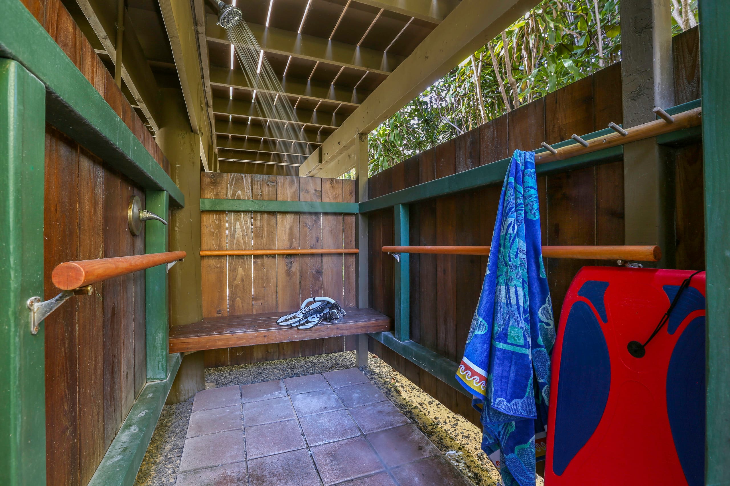 Home in Hanalei · ★4.9 · 3 bedrooms · 4 beds · 3 baths - Photo 33