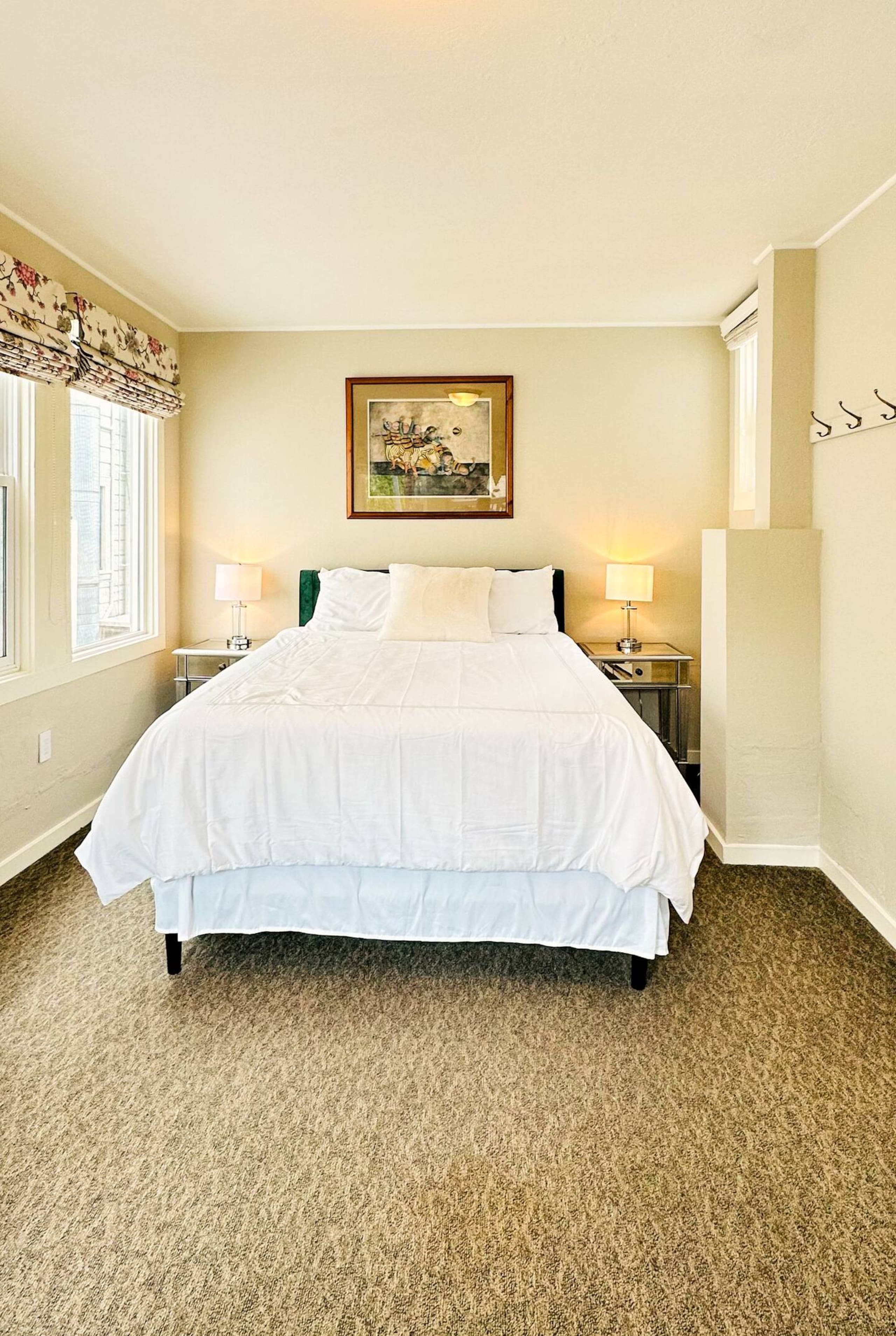 Home in San Francisco · ★4.82 · 5 bedrooms · 6 beds · 2 baths - Image 12