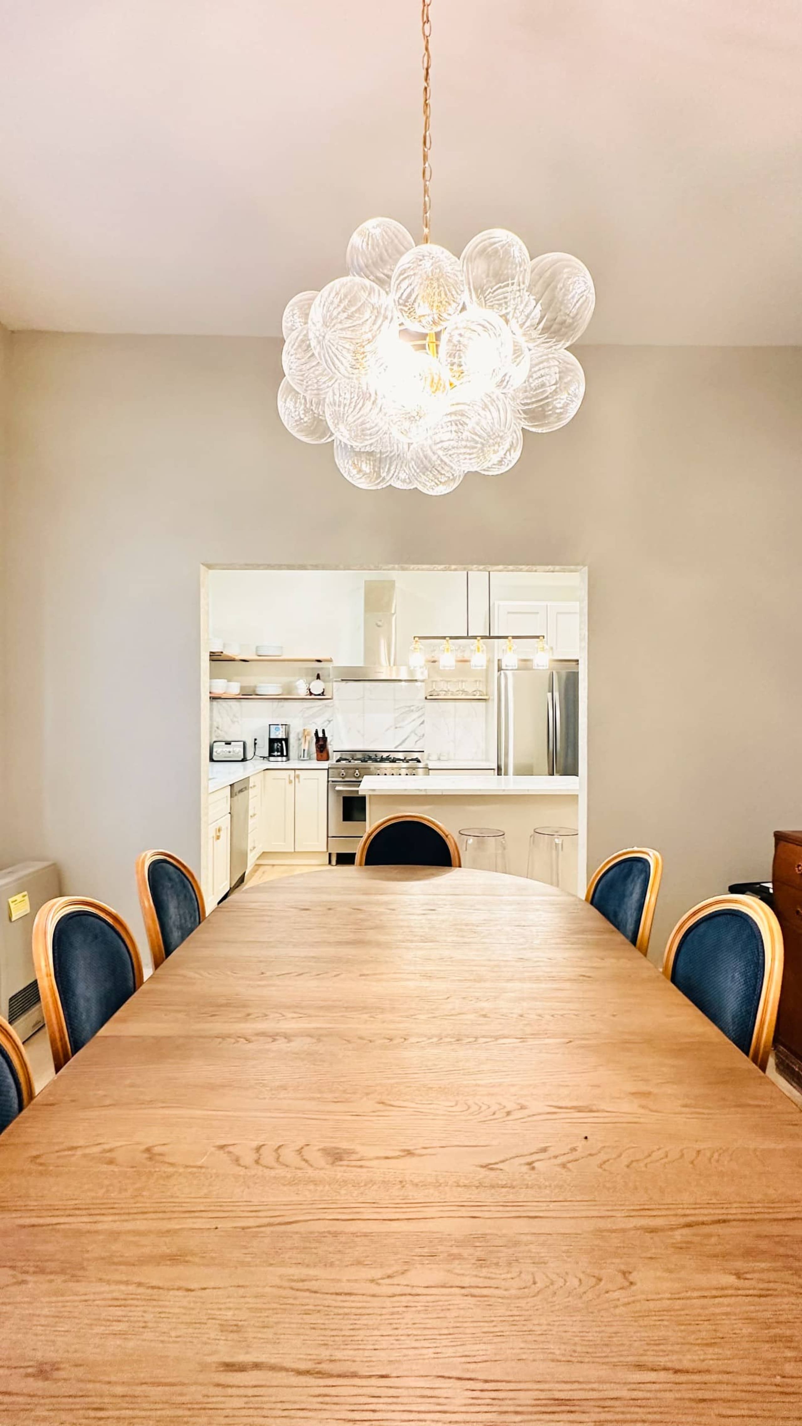 Home in San Francisco · ★4.82 · 5 bedrooms · 6 beds · 2 baths - Image 6