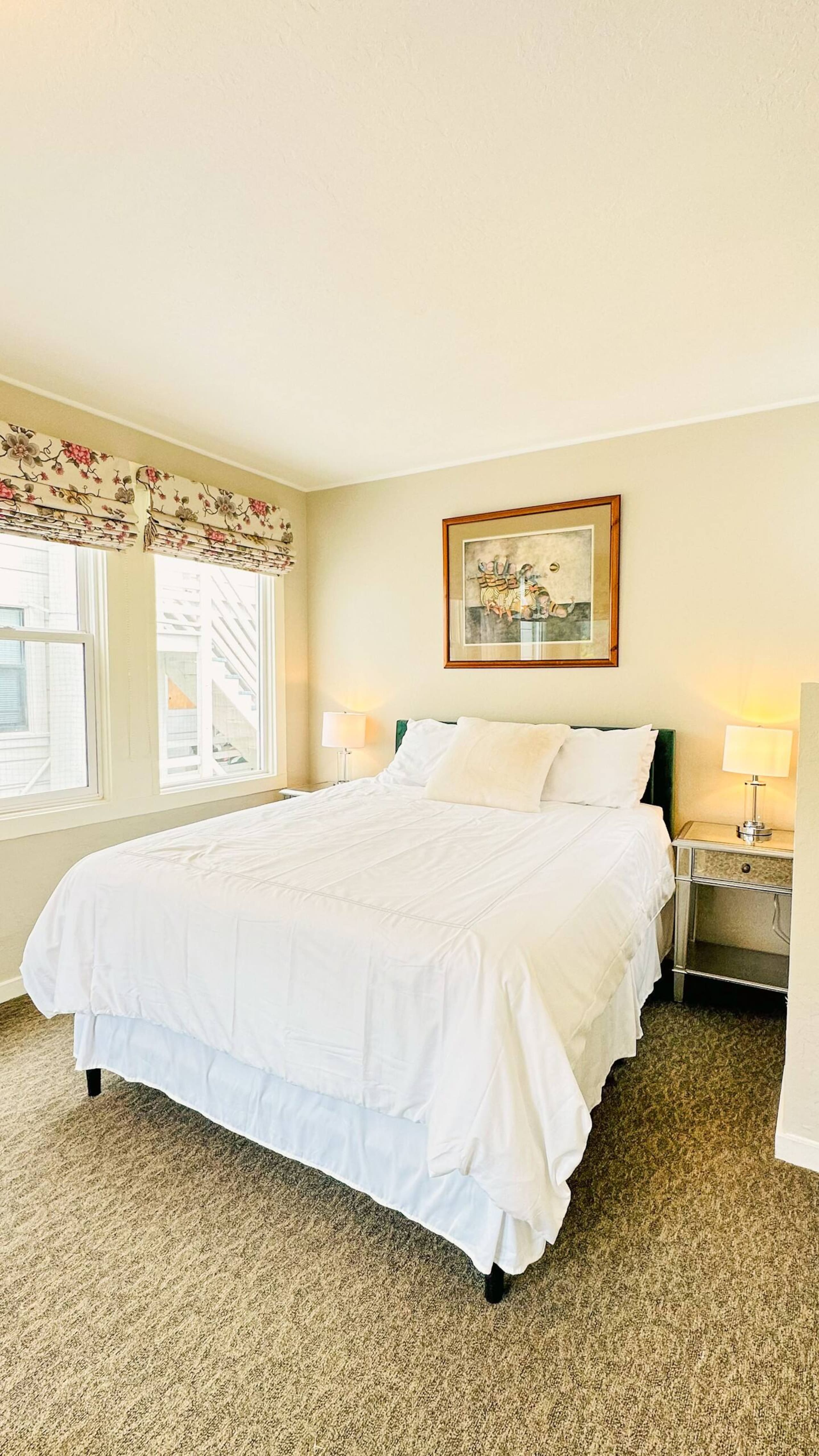 Home in San Francisco · ★4.82 · 5 bedrooms · 6 beds · 2 baths - Image 11