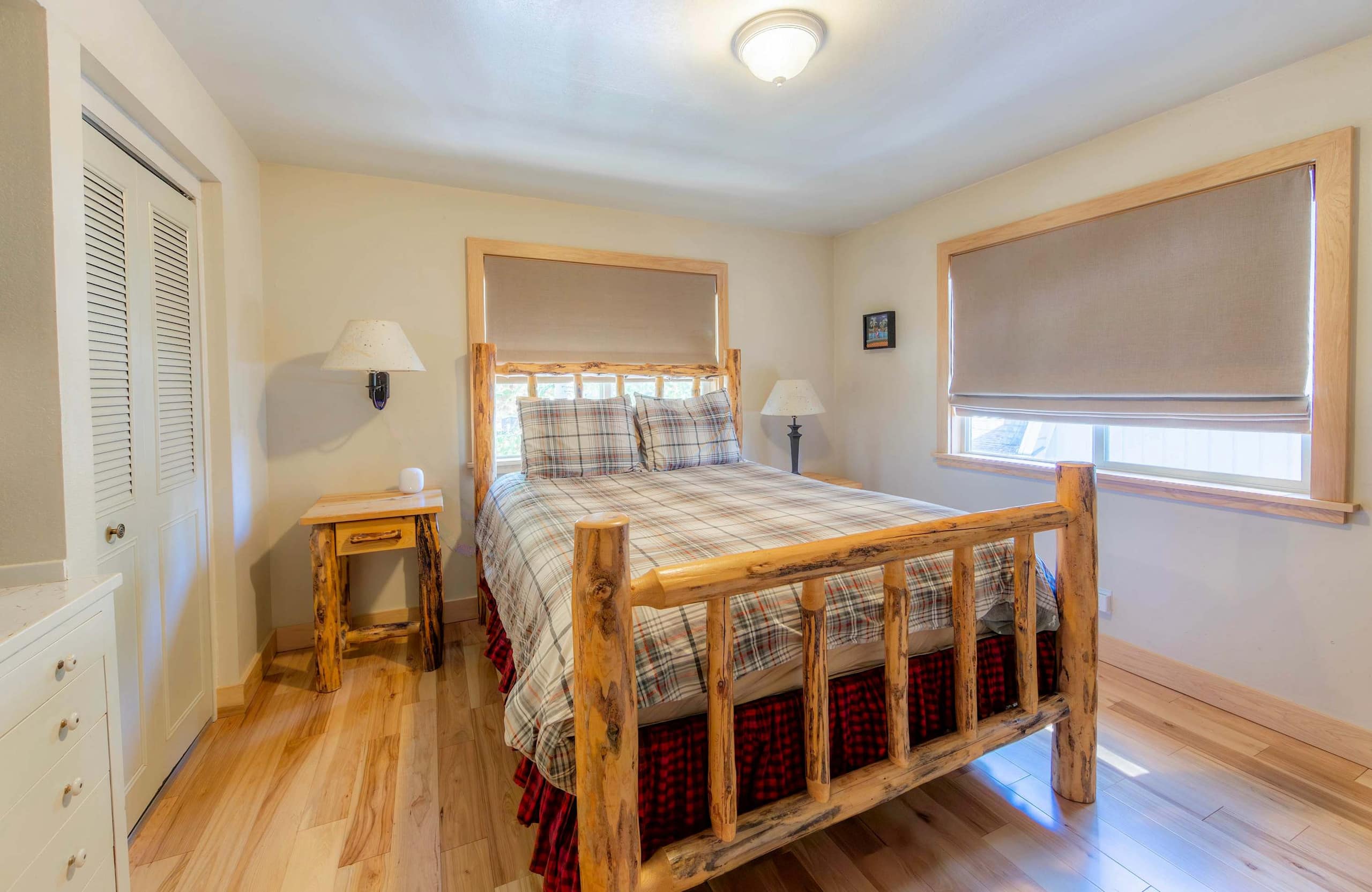 Pine-Framed Tahoe Retreat Near Heavenly & Lake - Photo 33