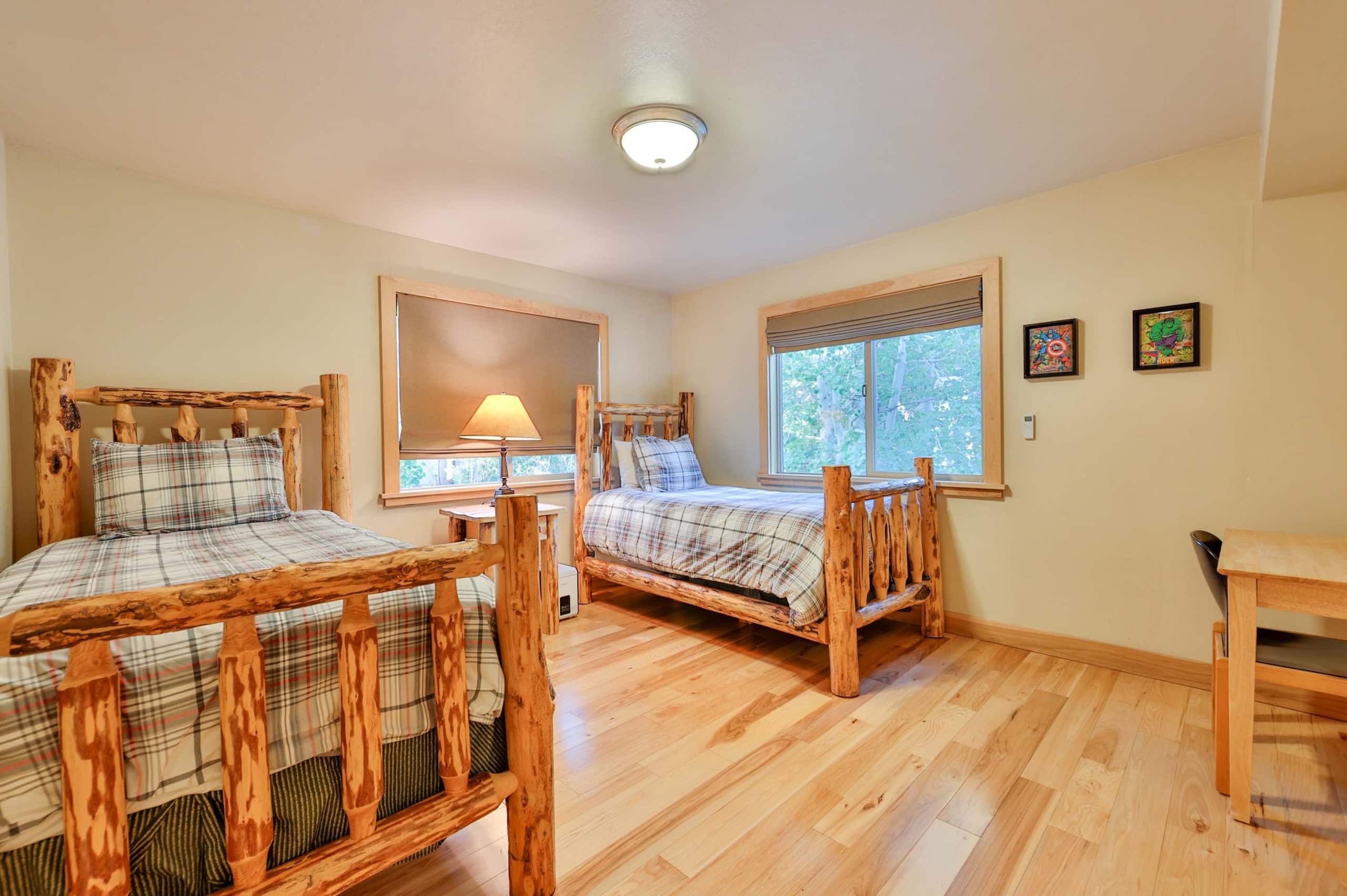 Pine-Framed Tahoe Retreat Near Heavenly & Lake - Photo 31