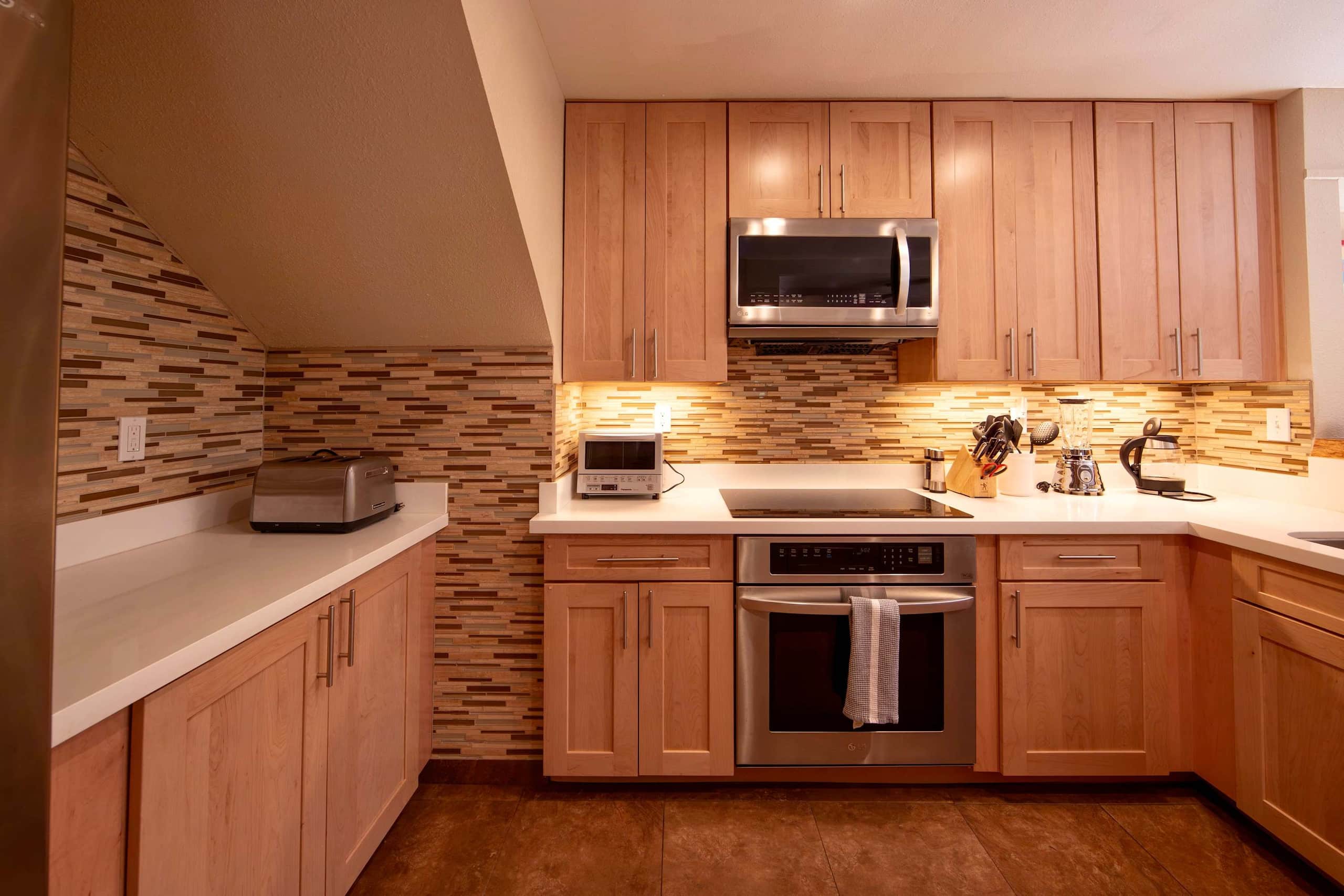 Pine-Framed Tahoe Retreat Near Heavenly & Lake - Photo 22