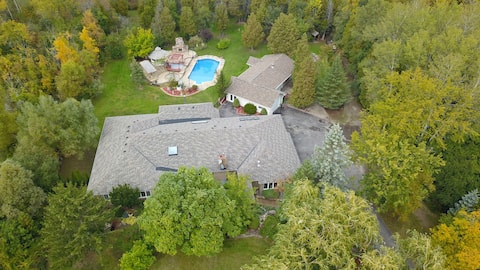 Beautiful Cottage in Ajax