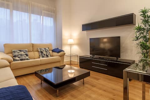 Successful Airbnb property: Konporte, Tourist Housing with Wi-Fi and Garage in Getxo