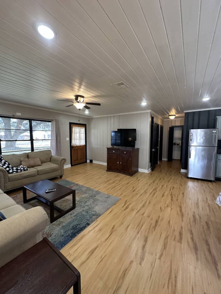 Gumbo Chateau -Creole Country - Pets Are Welcome - New Iberia, LA