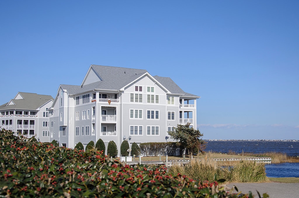 Sound, Mind and Bodie: Condo, Shared Pool