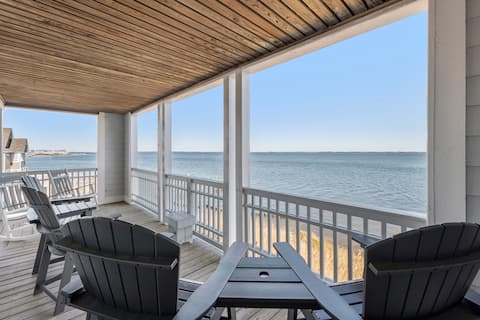Whispering Sound: Waterfront | Pool/Gym Access