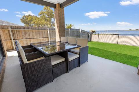 Lake Views Retreat - 4BR Waterfront Retreat w/ BBQ