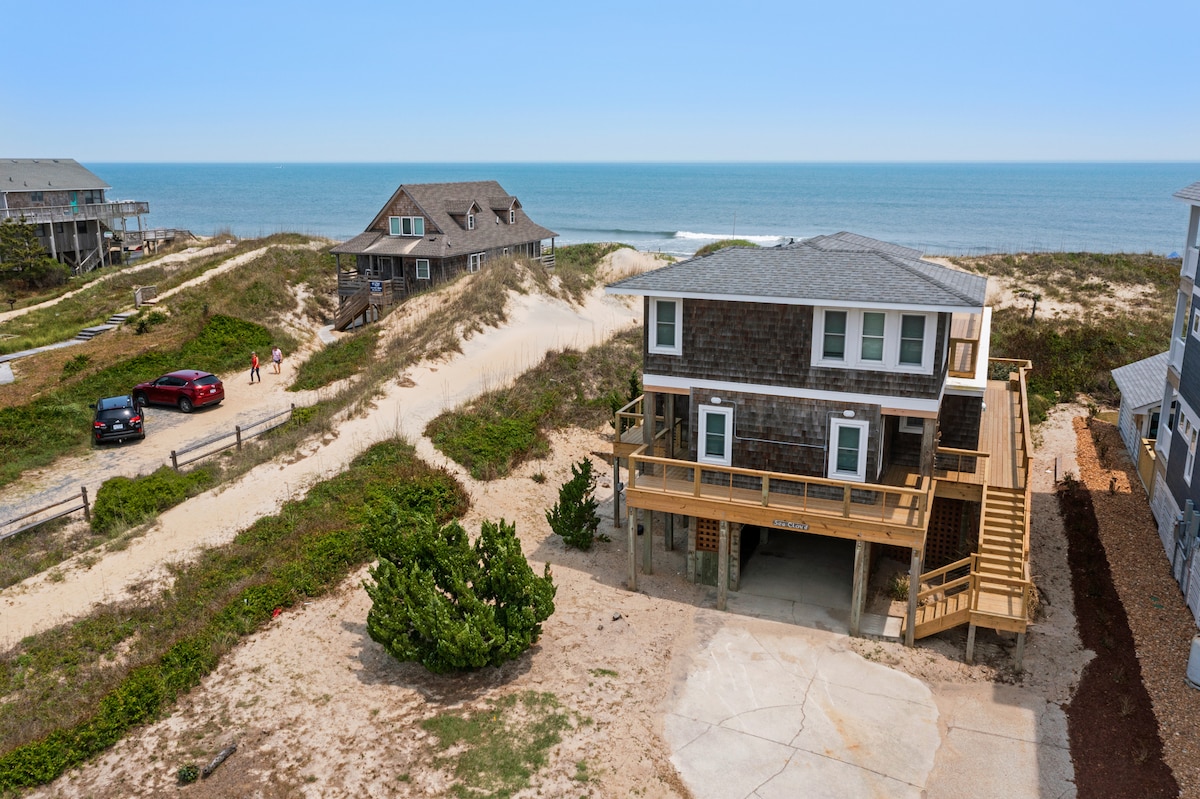 Seacloud: Oceanfront Home with Stunning Views