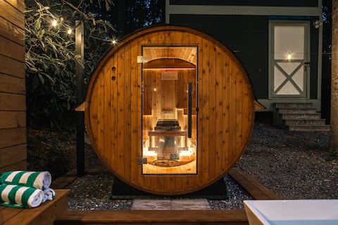 6BR Asheville House | Hot Tubs, Sauna + Theater