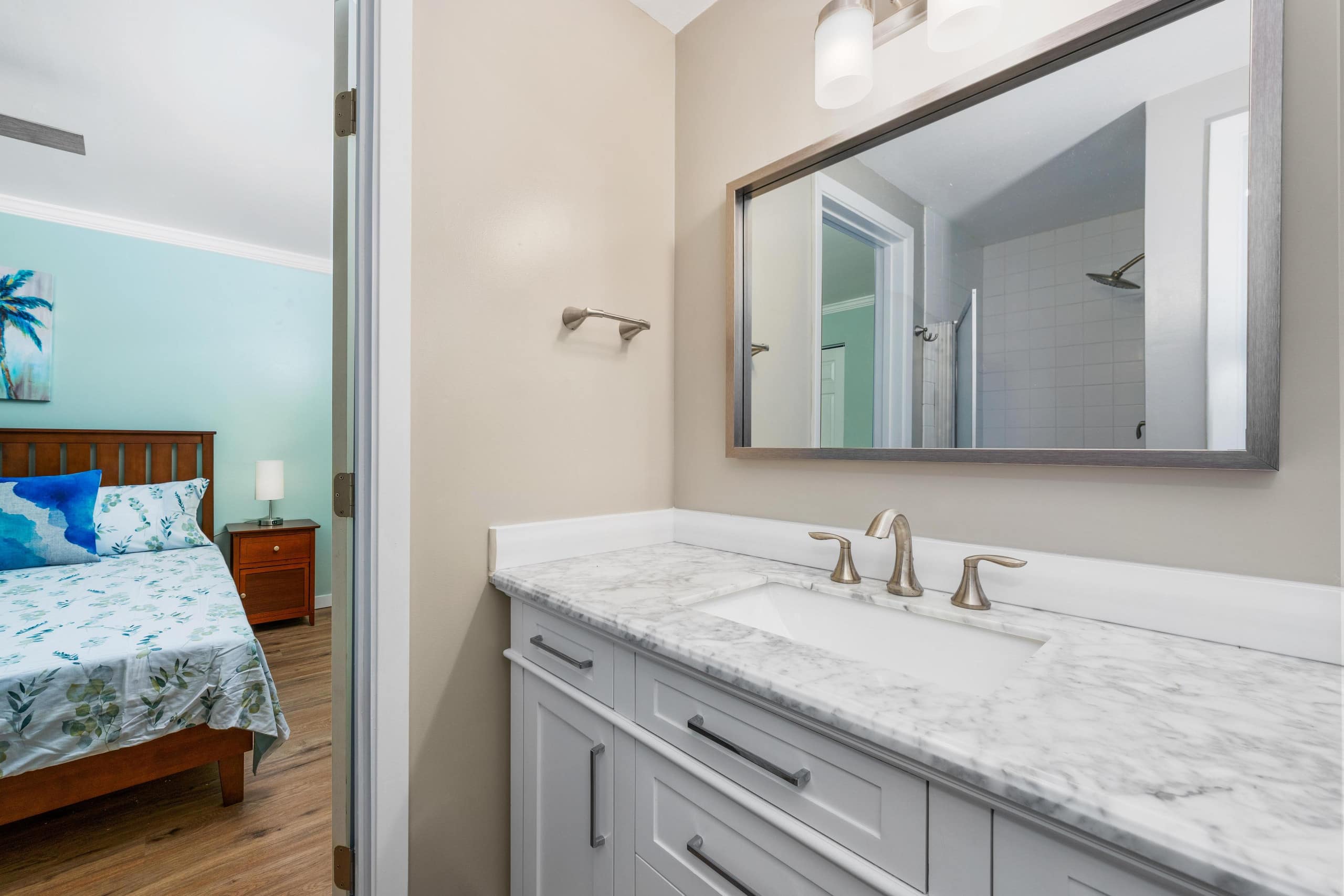 Condo in Kailua-Kona · ★4.85 · 2 bedrooms · 2 beds · 2 shared baths - Image 12